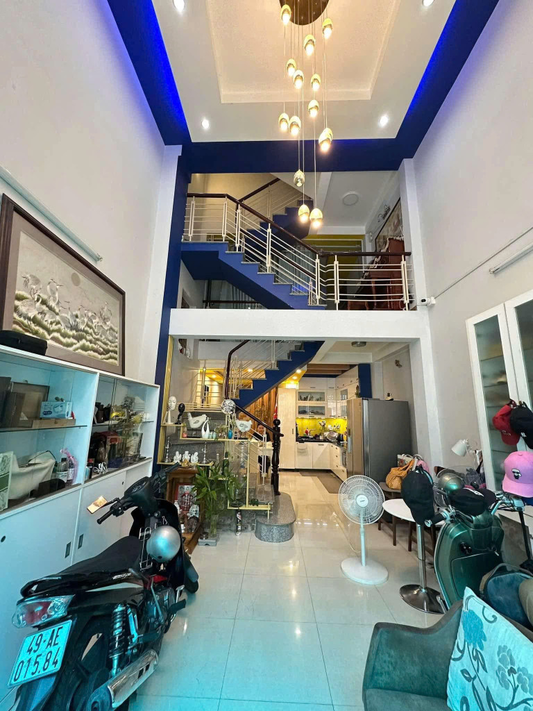 Bán nhà HXH 6m đường Võ Oanh - Nguyễn Văn Thương, D2, 4x12,5m, 5 Tầng - 5PN, 9,8 tỷ.