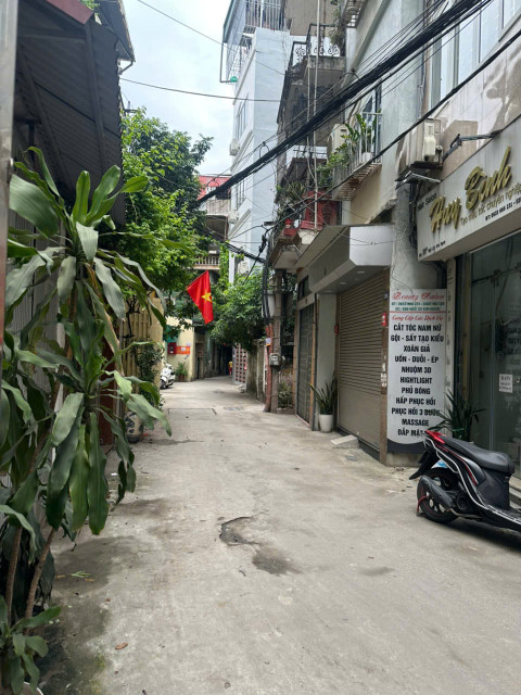 Cho thuê nhà phố Võ Thị Sáu, Thanh Nhàn, HBT. DT 60m x 5 tầng, giá 18tr