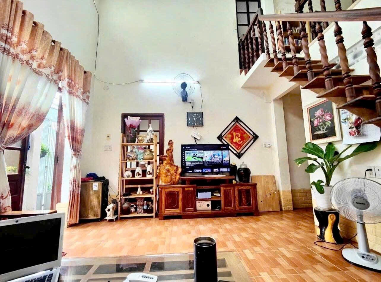 Bán Nhà Gần Biển Nha Trang, Giá Tốt Nhất