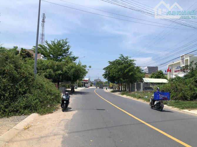 Bán đất mặt tiền đường Võ Thị Sáu