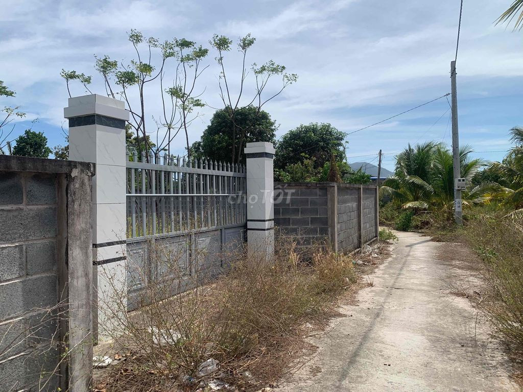 Cần bán 3751m2 đất phủ hồng, cách đường Võ Thị Sáu 200m