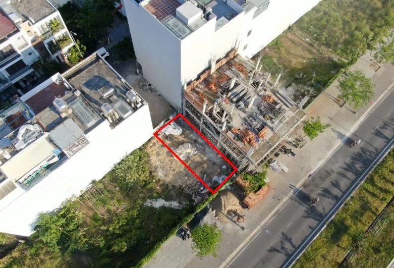Đất Đẹp, Mặt Đường Vành Đai VCN Phước Long 1 - Nha Trang — Đối diện đại dự án SunGroup – tiềm năng tăng giá cực lớn
- View sông thoáng mát – phong thủy vượng khí
- View trực diện bắn pháo hoa từ khu đô thị mới
- Phù hợp: ở + kinh doanh + đầu tư giữ tài