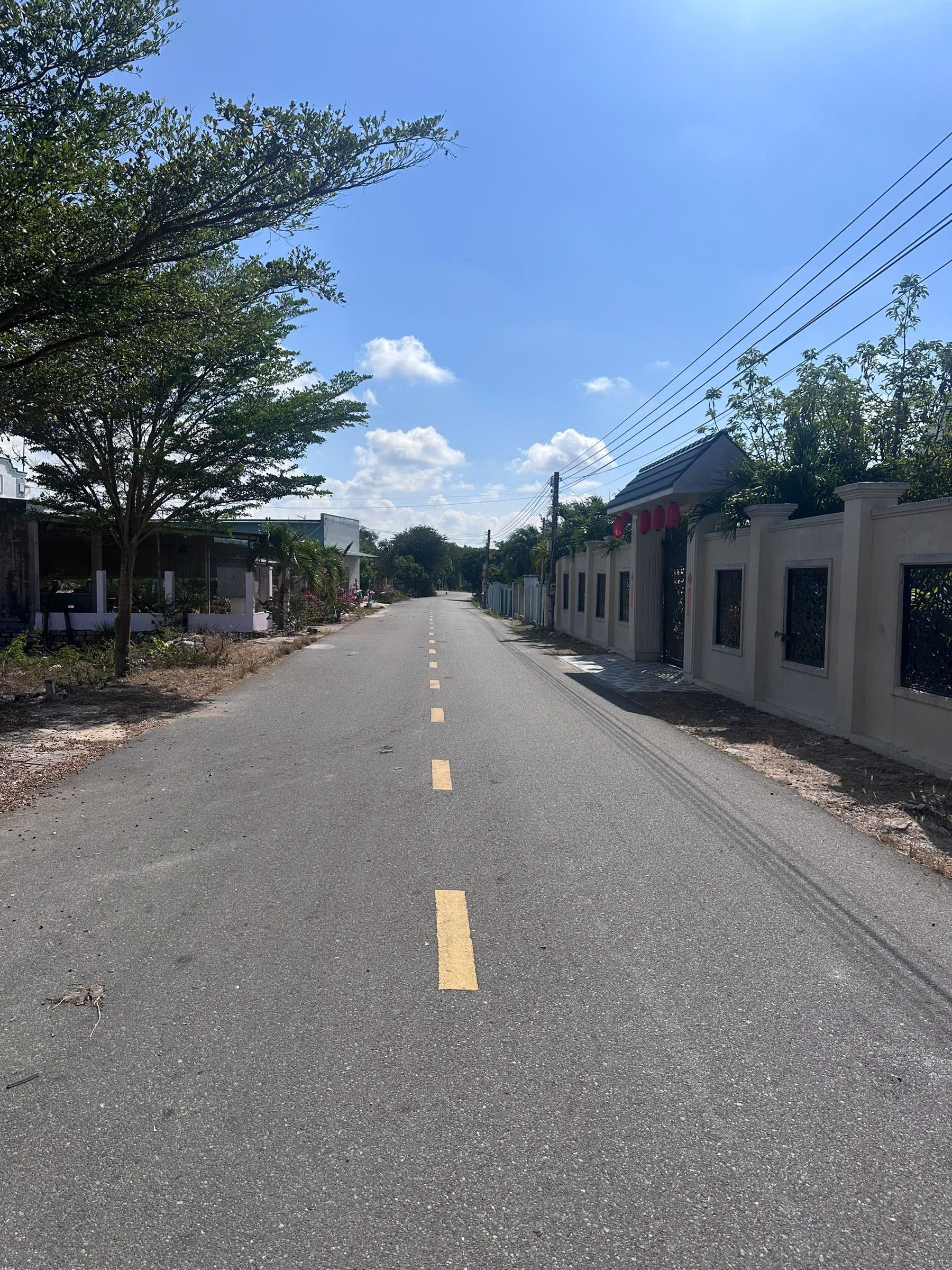 🔥 LÔ ĐẤT SÁT BIỂN – CHỈ 100M RA ĐƯỜNG VEN BIỂN – GIÁ 1ty4