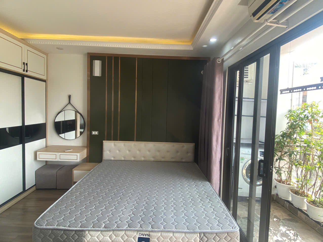 Cho thuê Căn hộ dịch vụ giá rẻ cực VIP tại Số 61C ngõ 29 Võng Thị, Bưởi, Tây Hồ. Chỉ 7tr