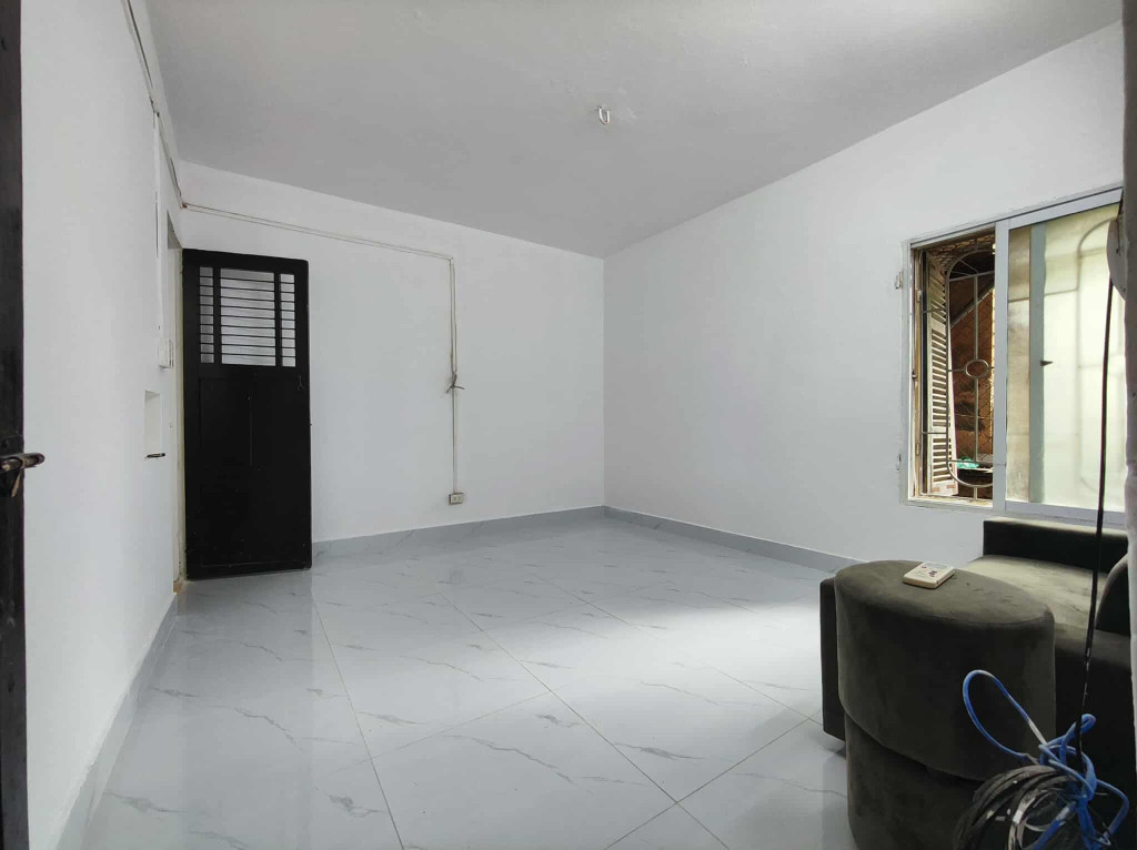 CHO THUÊ NHÀ TẬP THỂ VŨ THẠNH, GIẢNG VÕ, BA ĐÌNH, 85M2, NHÀ ĐẸP, 3 MẶT THOÁNG