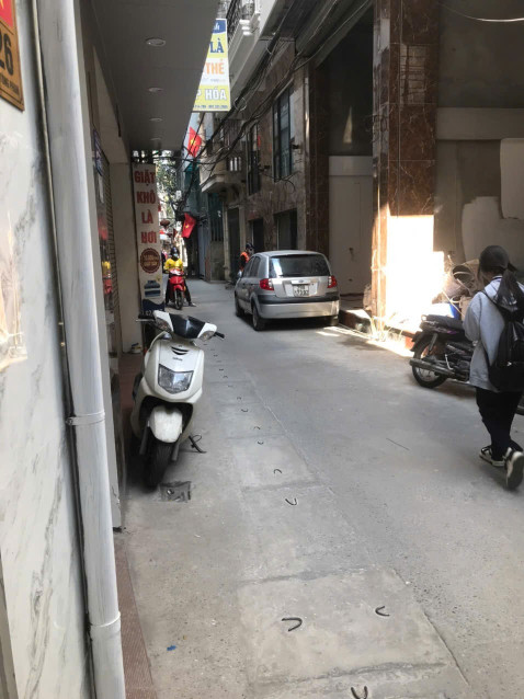 Bán nhà Vũ Tông Phan (Thanh Xuân) 36m, 5 tầng, mt 3m, giá 9.3 tỷ