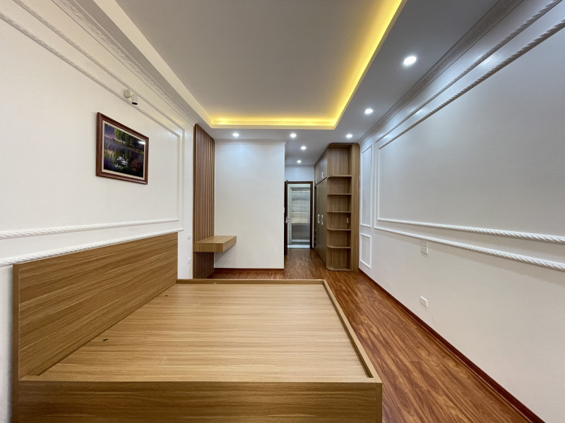 Bán nhà Vũ Trọng Phụng Thanh Xuân, 6 tầng thang máy mới, rất gần mặt phố