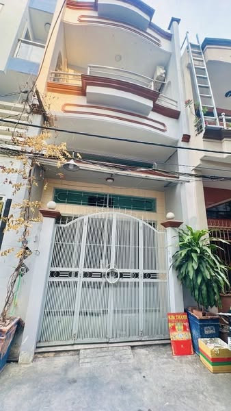 VƯỜN LÀI - HXH 1 TRỤC - 3 TẦNG - 40M2 - 3PN - GIÁ 5.X TỶ - SÁT MẶT TIỀN