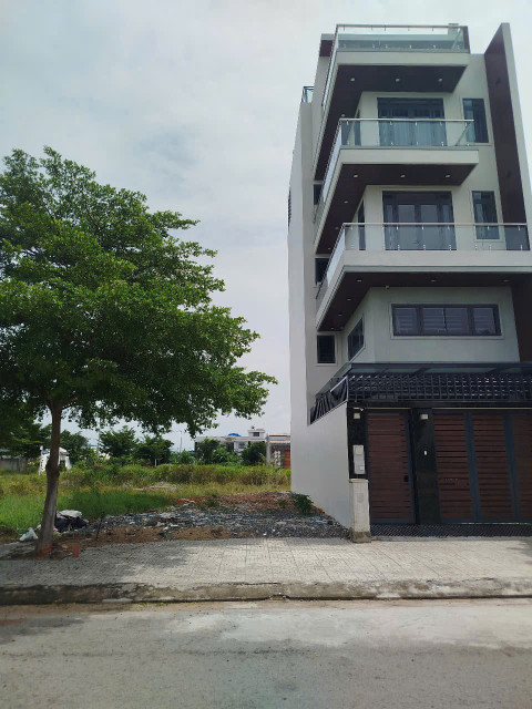 Chính chủ bán lô đất thổ 105m2 sát bên Bình Chánh