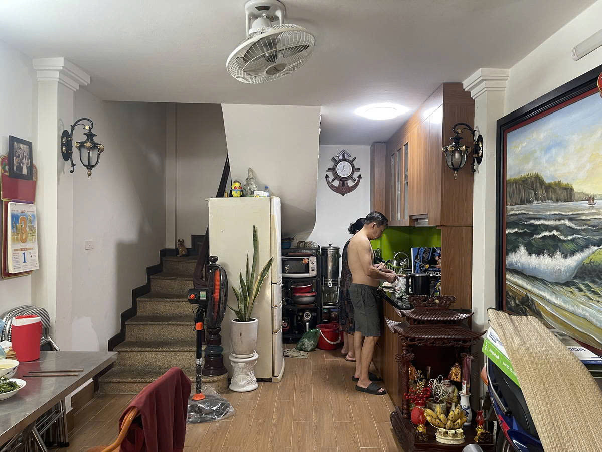 Bán nhà phố Vương Thừa Vũ, 15m ra ô tô tránh  DT: 30m2 x 5 tầng, MT: 3,6m, chào giá: 6,5 tỷ