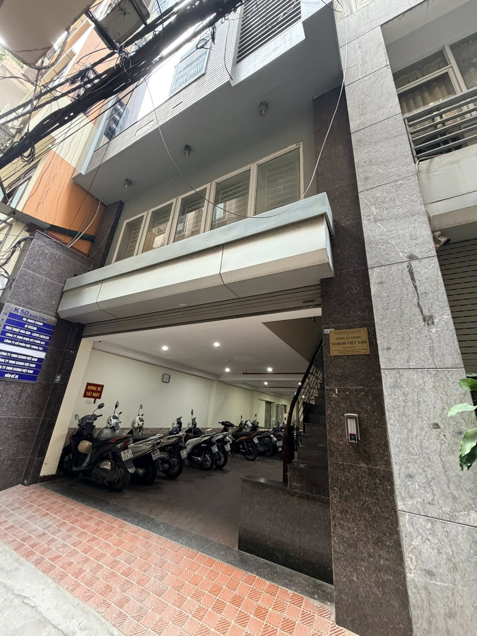 BÁN TÒA NHÀ PHỐ XÃ ĐÀN. 120M2 XÂY 10 TẦNG. THANG MÁY. THÔNG SÀN.