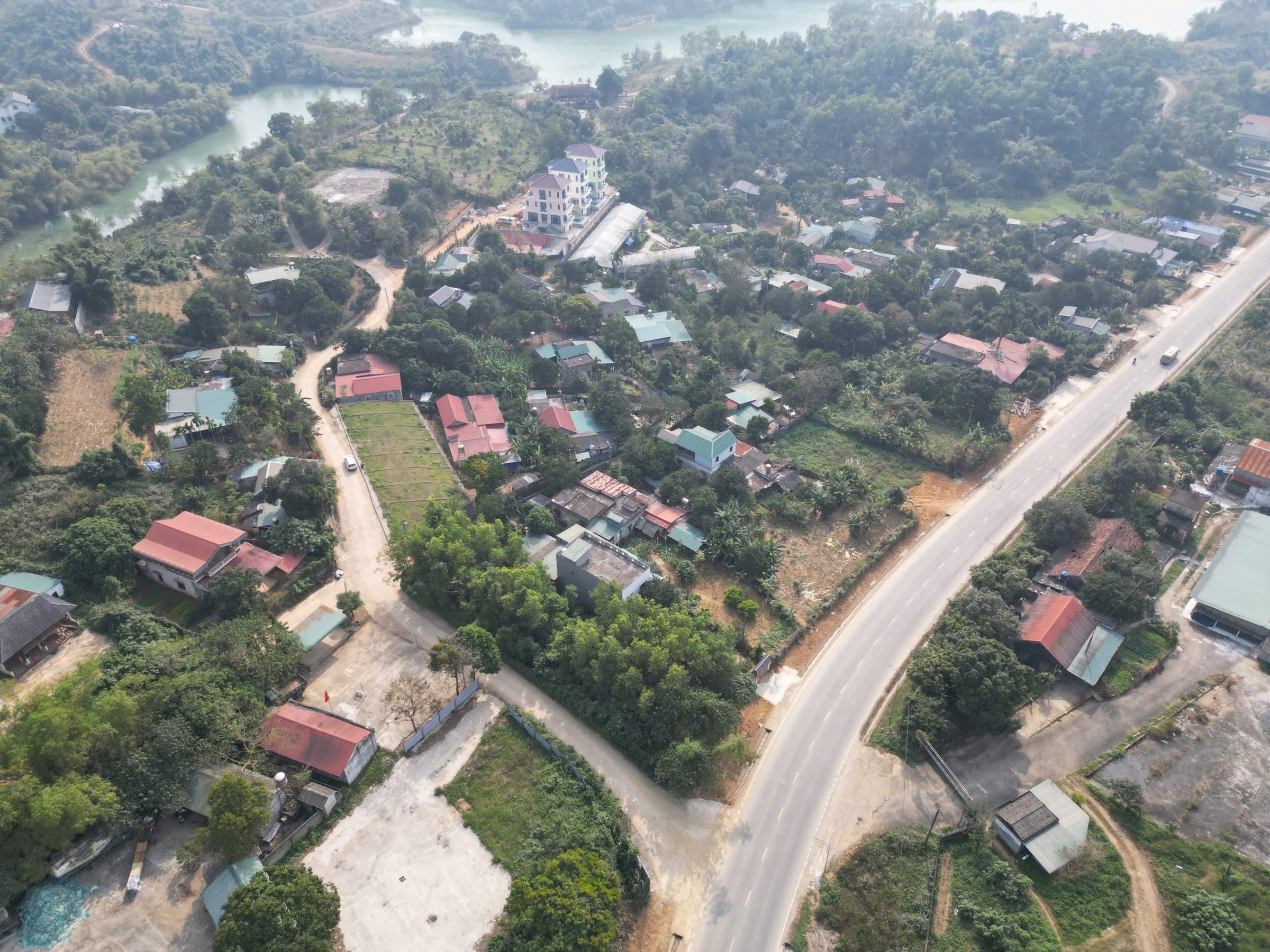 CHỈ TRÊN 600TR- SỞ HỮU NGAY ĐẤT GẦN KND SAKANA & IVORY RESORT TẠI KỲ SƠN, HÒA BÌNH
📕 Pháp lý : minh bạch, Sổ đỏ trao tay.