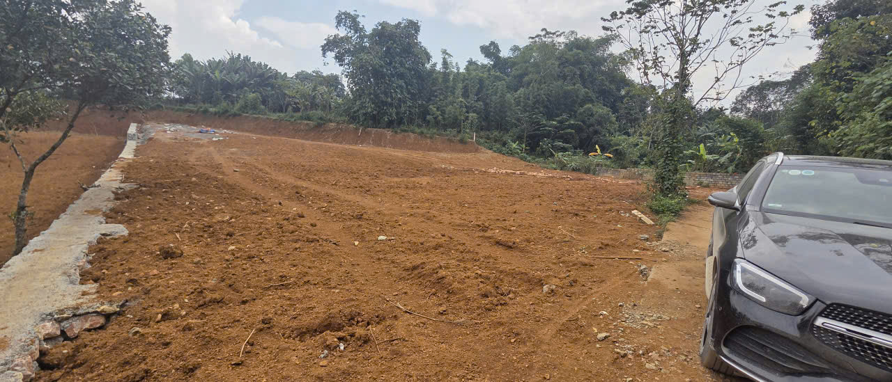 Ngay tại Kim Bôi - Hòa Bình 3000m2 đã có sẵn khoáng nóng trong đất. Pháp lý đầy đủ an toàn chỉ chờ sang tên mà giá chỉ từ 4,xtr/m2.