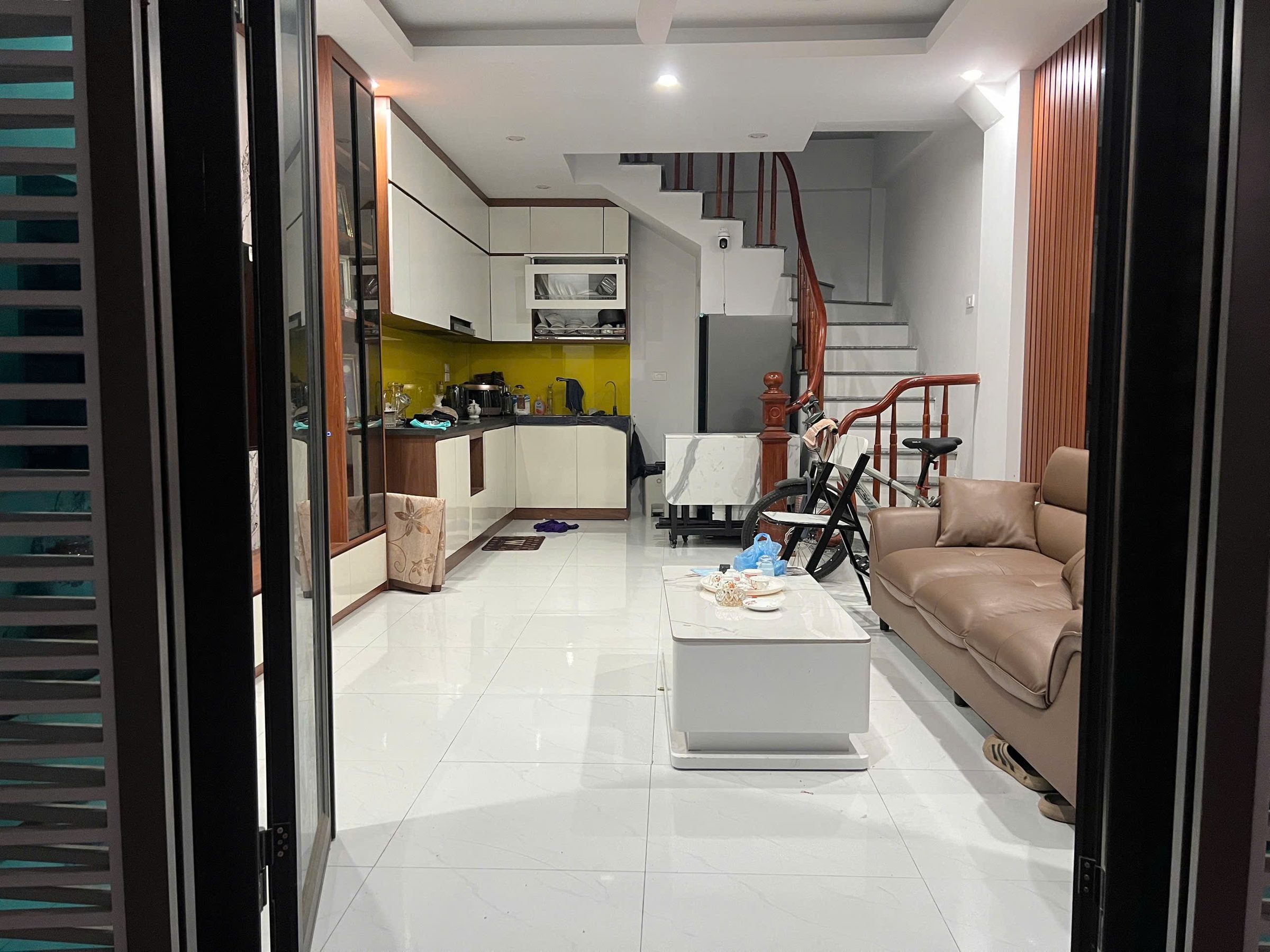 Cho Thuê Nhà Xa La - Hà Nội Đông 35M² 4 Tầng 3 Ngủ - Full Nội Thất - Giá Thuê 12tr