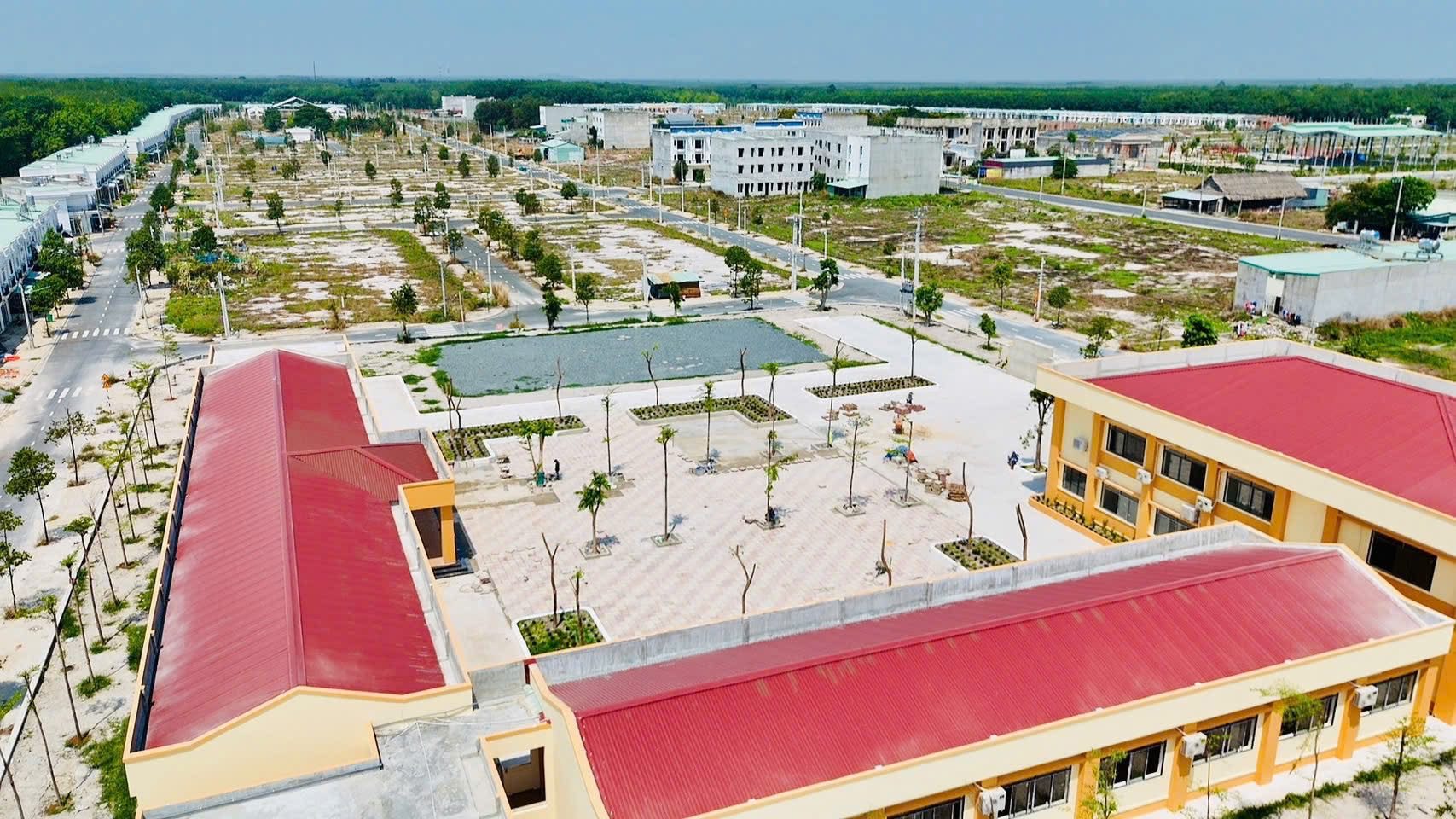 Cắt lỗ 200tr lô đất 80m2 MT 6m sát đại lộ, KCN Minh Hưng, sẵn sổ giá nhỉnh 1 tỷ