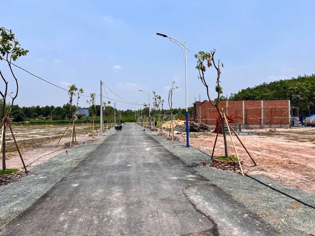 BÁN ĐẤT CHƠN THÀNH DIỆN TÍCH 225m2 SỔ HỒNG RIÊNG – ĐƯỜNG NHỰA – GIÁ TỐT