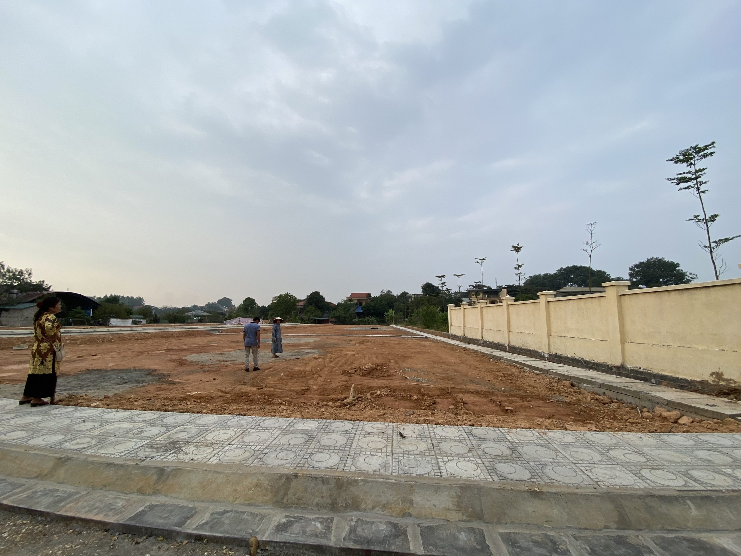 Mặt đường rộng 8-10m