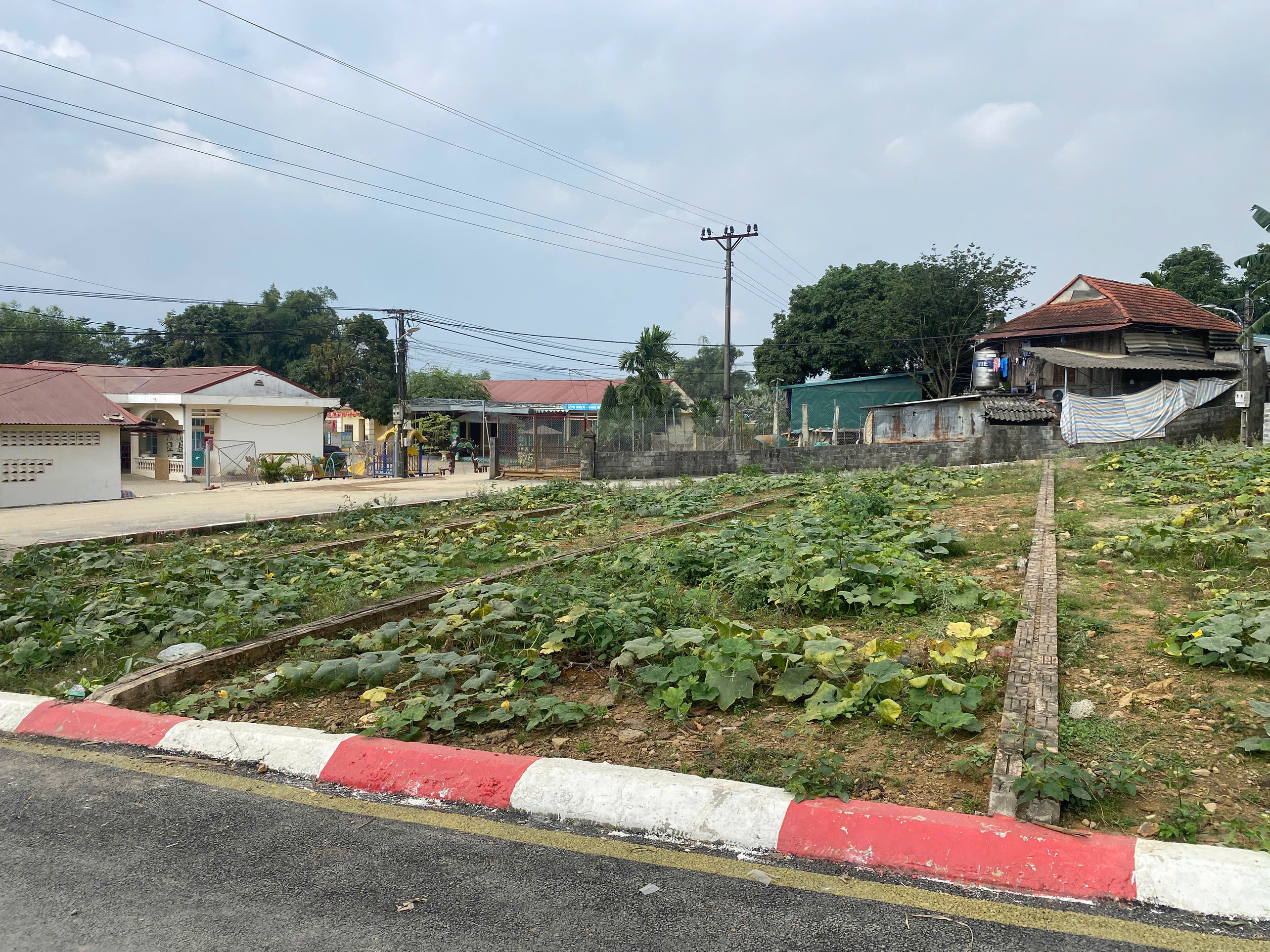 Chủ nhà cần bán thủa đất 110m tại Thịnh Minh Hoà Bình, ngay gàn khu vực Cầu Hoà Bình số 6 đang thi công móng cầu số 1.