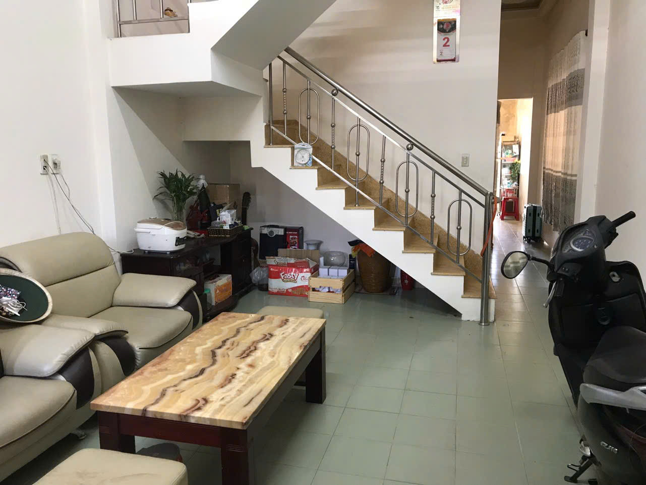 Nhà - Mặt tiền - 2 tầng - 3 phòng - 3 WC - Sổ riêng - đường Xô Viết Nghệ Tĩnh, Phường 7, Đà Lạt, đường trước nhà 16m
