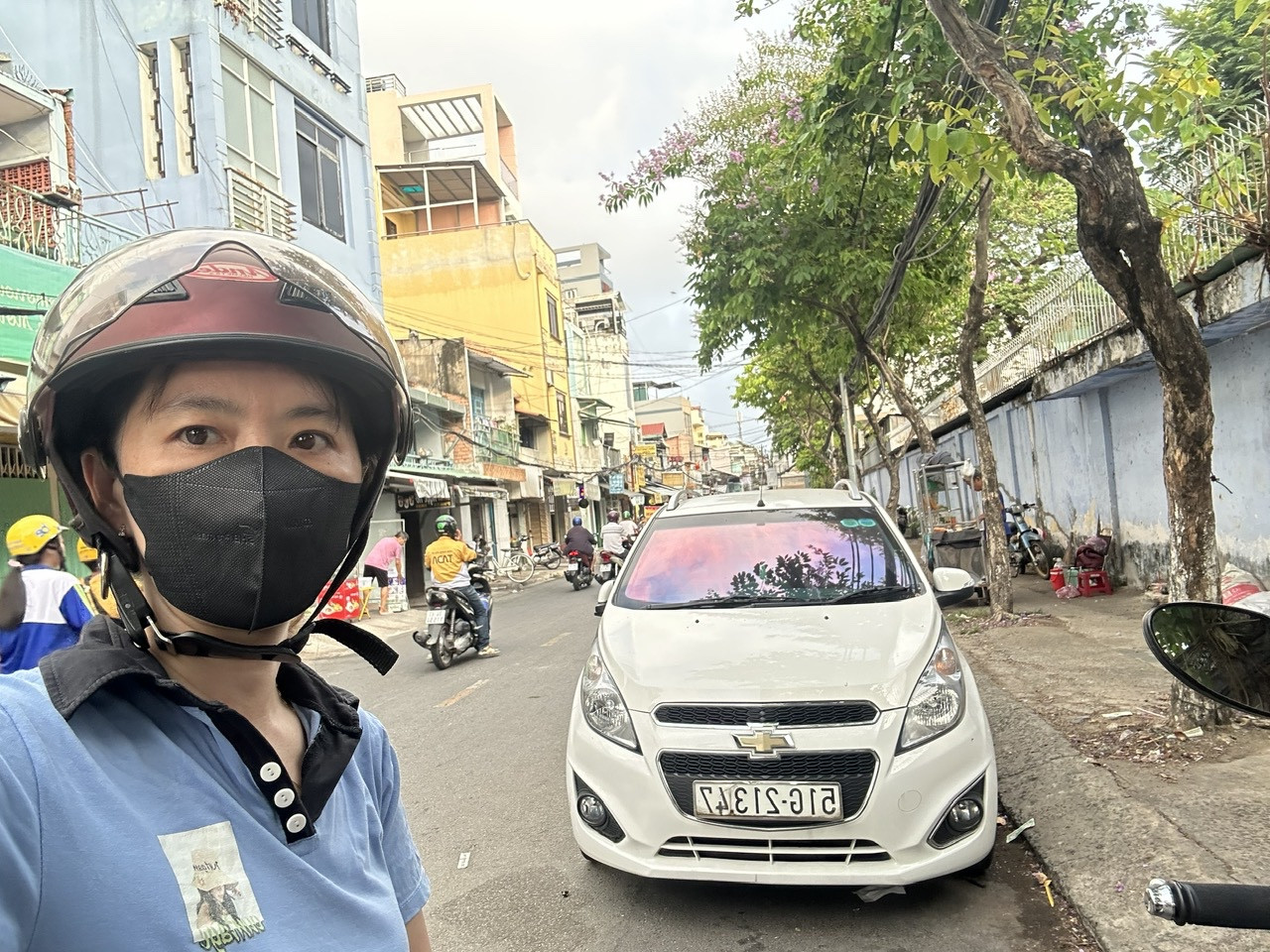 NHÀ ĐANG KINH DOANH KHU VIP ĐƯỜNG XÓM CHIẾU - XE HƠI TỚI CỬA-GIAO THƯƠNG NGUYỄN TẤT THÀNH, ĐOÀN VĂN BƠ, TÔ ĐẢN.