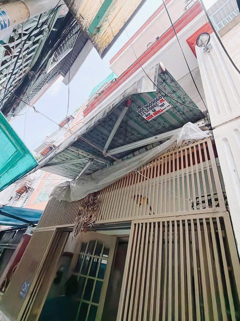 BÁN NHÀ ĐƯỜNG XÓM CHIẾU, QUẬN 4, HỒ CHÍ MINH.