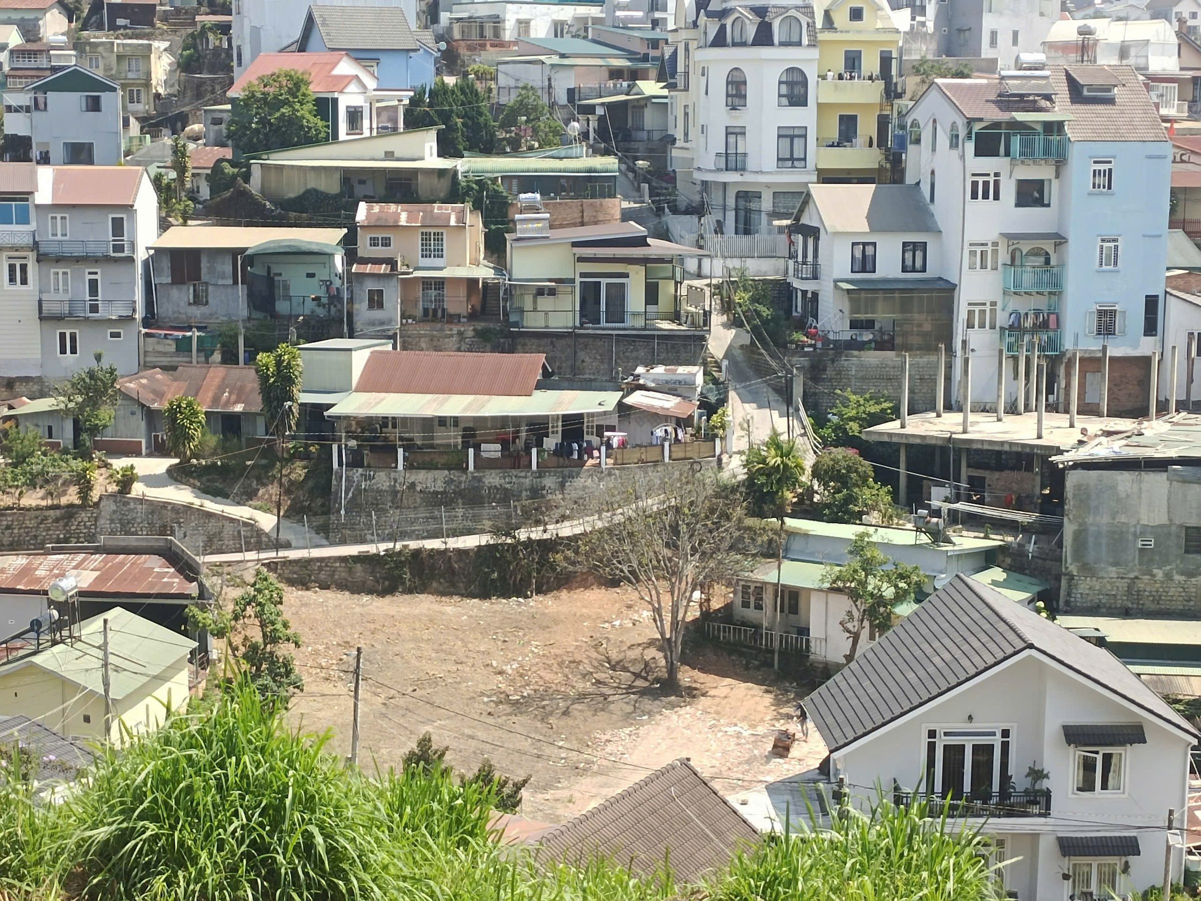 Bán đất view suối xuân an p3-đà lạt - DT: 962m - giá : 21 tỷ