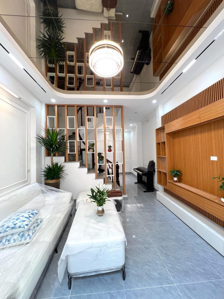 Bán nhà 38.7m² ngang 4m giá 8.2 tỷ Phường Xuân Đỉnh