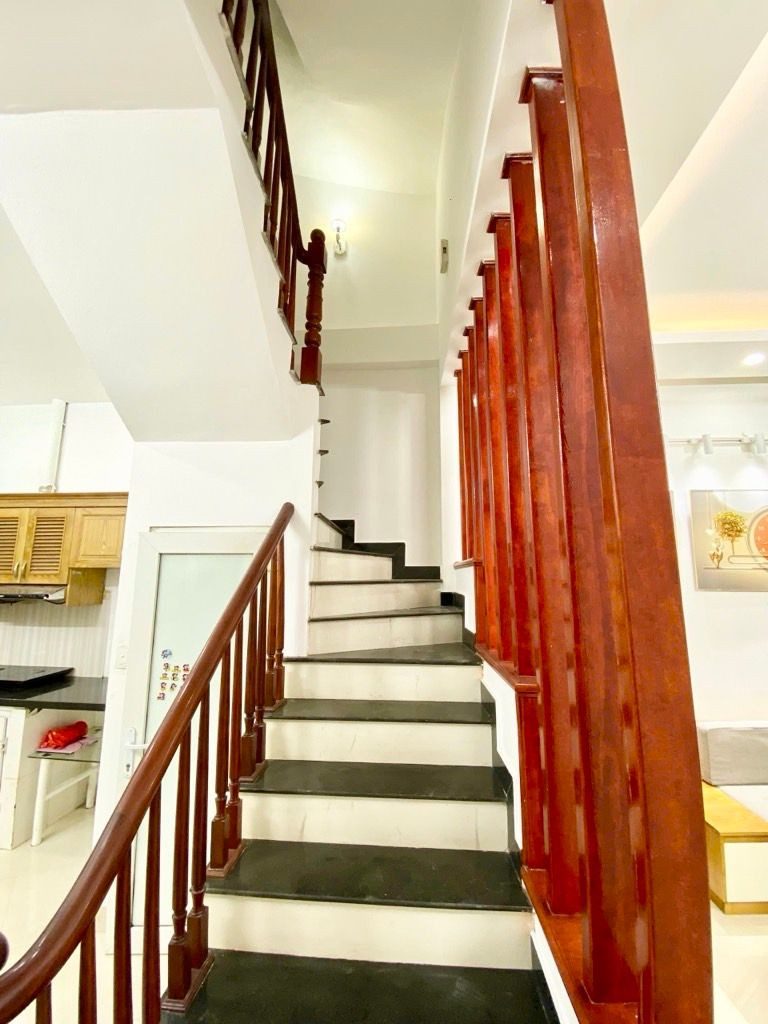 Bán nhà 40m² có sẵn 35m² thổ cư ngang 3.5m giá 6 tỷ tại Đường Xuân Đỗ Phường Long Biên