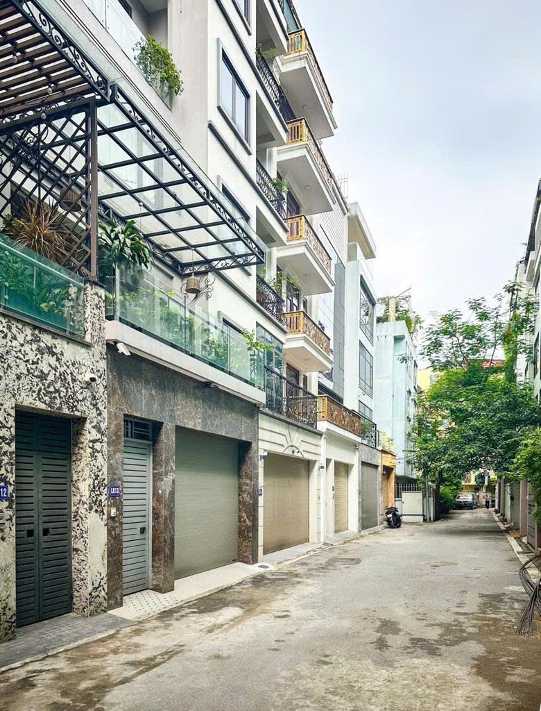 NHÀ CHÍNH CHỦ PHÂN LÔ KHU LIỀN KỀ - GIÁ TỐT - Vị Trí Đẹp Tại Xuân La, Tây Hồ, TPHN