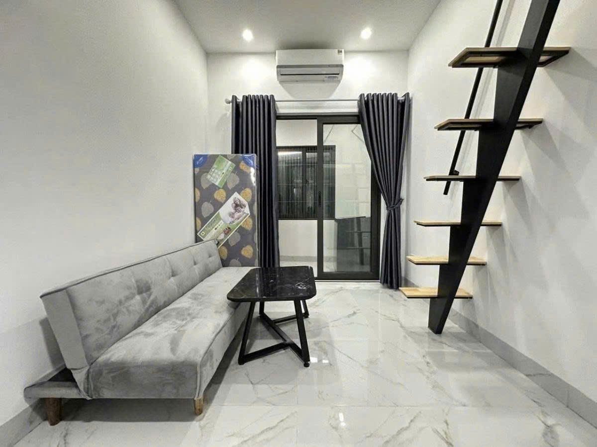 Siêu phẩm lô góc cầu giấy - nhà mới cứng - 5 tầng - 7pn vệ sinh khép kín