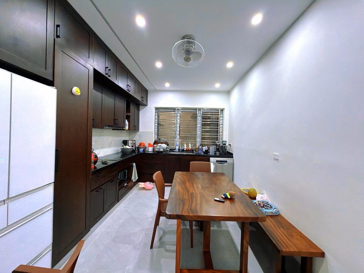 🏡 BÁN NHÀ XUÂN THUỶ – CẦU GIẤY • 50M² • 4 TẦNG • 4PN • 2 MẶT THOÁNG • CÁCH PHỐ 50M • GIÁ CHỈ 13.9 TỶ