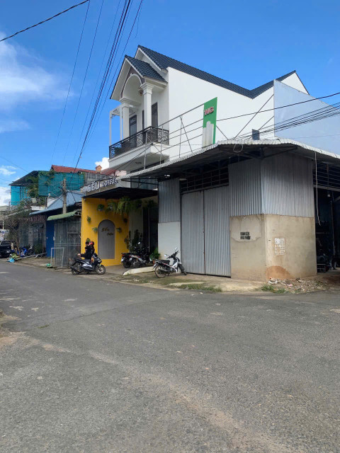3 mặt tiền trung tâm xã Đức Trọng, 134m2 giá chỉ 4ty8