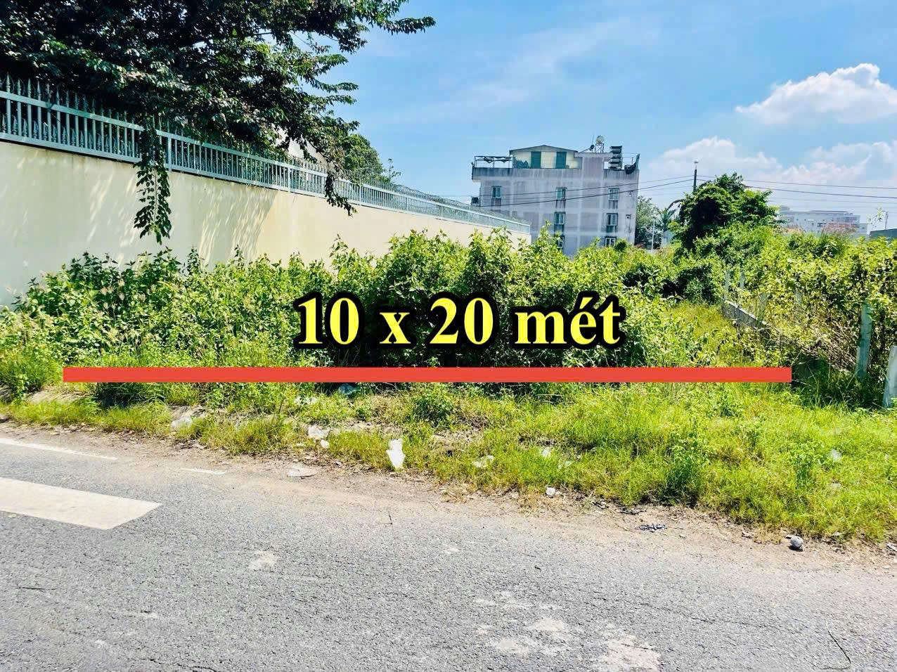 Cần tiền trả nợ, bán nhanh lô đất 200m2 ngay chợ Củ Chi 800tr, SHR sang tên ngay ngay.
