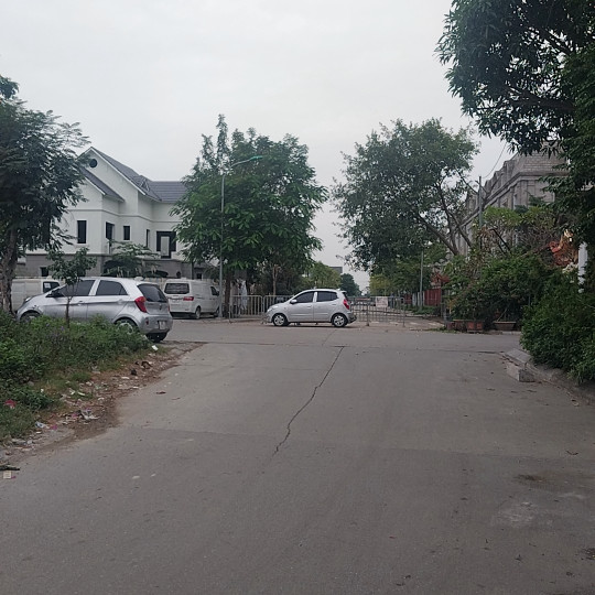 Bán nhà cấp 4 Ỷ La (Hà Đông) 51m, mt 7/13.6m, giá 6.3 tỷ