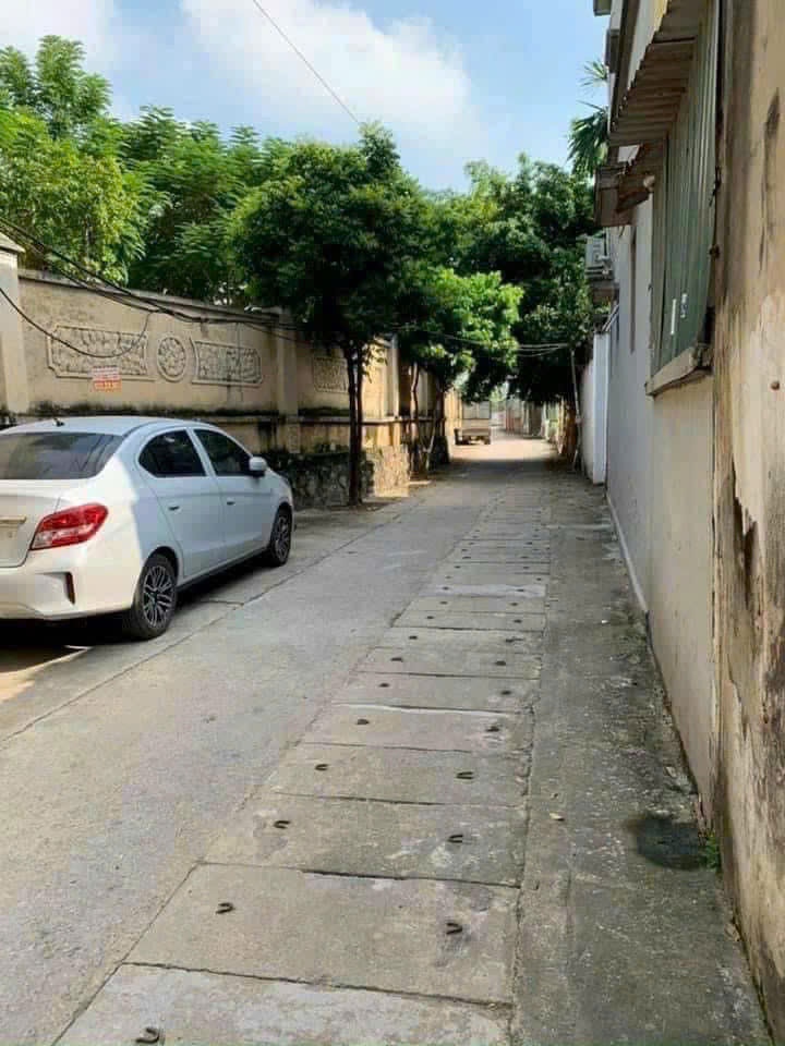 31m2 Ỷ La, Dương Nội ngõ thông ô tô đỗ cách 20m giá 3,9 tỉ.
