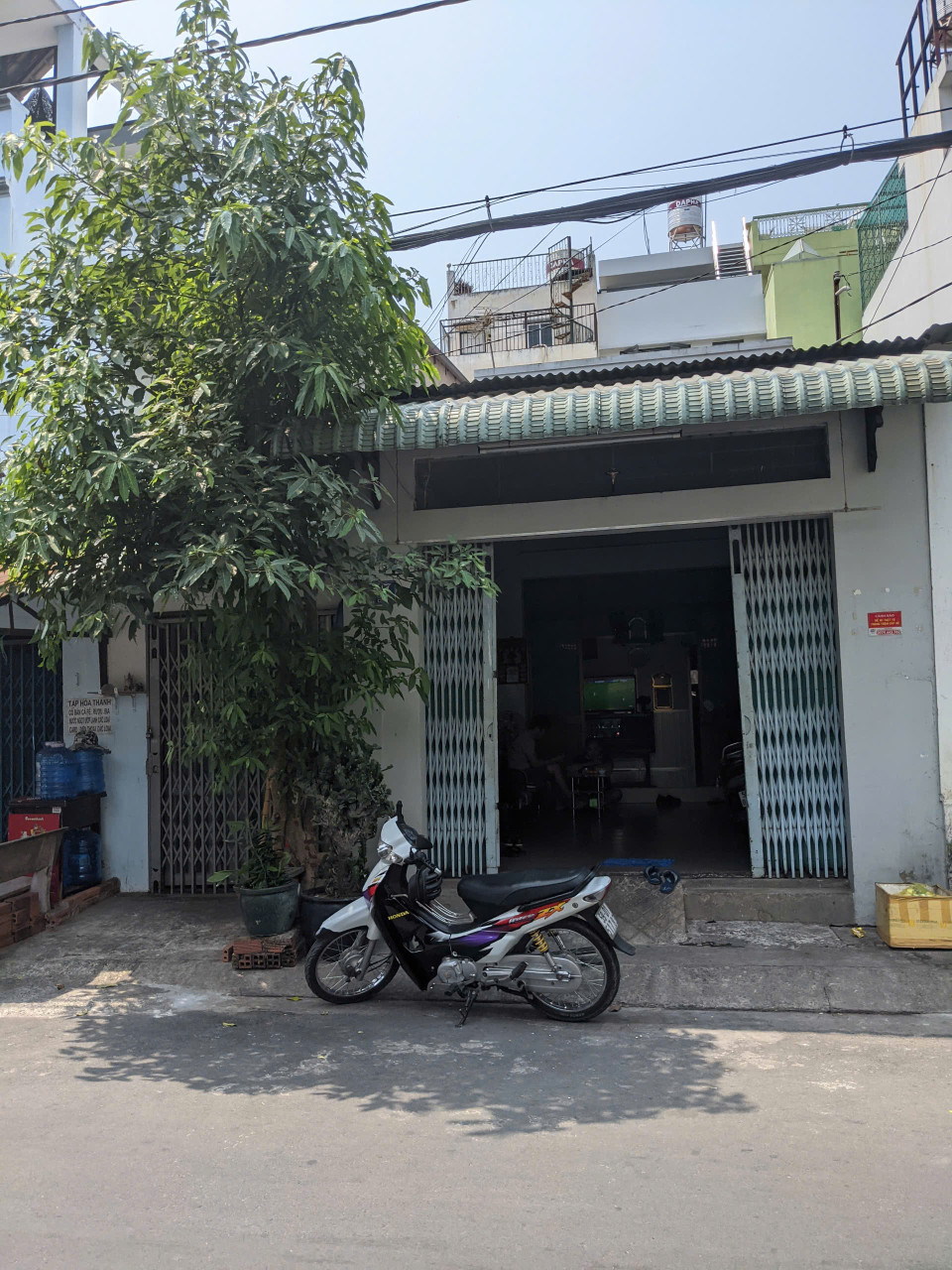 Bán nhanh nhà MTNB 86m² (4m x 21.5m) - C4 ghác. Đường Ỷ Lan, Hiệp Tân, Tân Phú - Chỉ 9.95 Tỷ Tl. Vị trí ok.