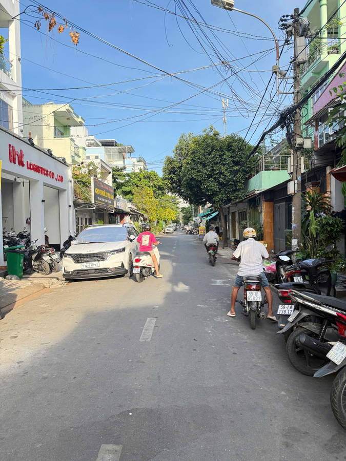 MT Ỷ Lan, 85m², 4 tầng, 8PN, cho thuê sẵn 20tr/tháng – Giá chỉ 10.2 tỷ TL