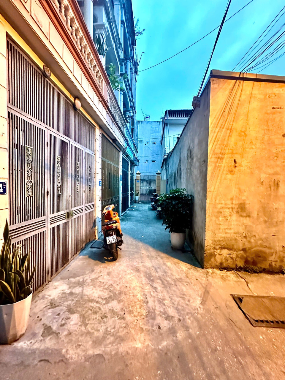 Cho thuê nhà nguyên căn ngõ Yên Duyên, Hoàng Mai. DT 38m x 4 tầng, giá 10.5tr