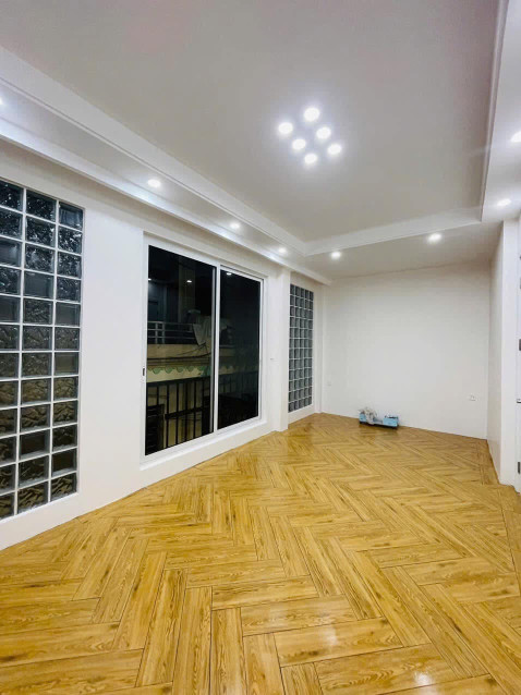 BÁN NHÀ YÊN HÒA - CẦU GIẤY, 35M², 6 TẦNG, THANG MÁY - 8.5 TỶ