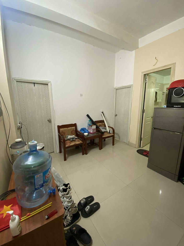 Do phải chuyển đi chỗ khác nên mình cần nhượng lại phòng Địa chỉ: 7 ngõ 13 Yên Hoà Cầu Giấy