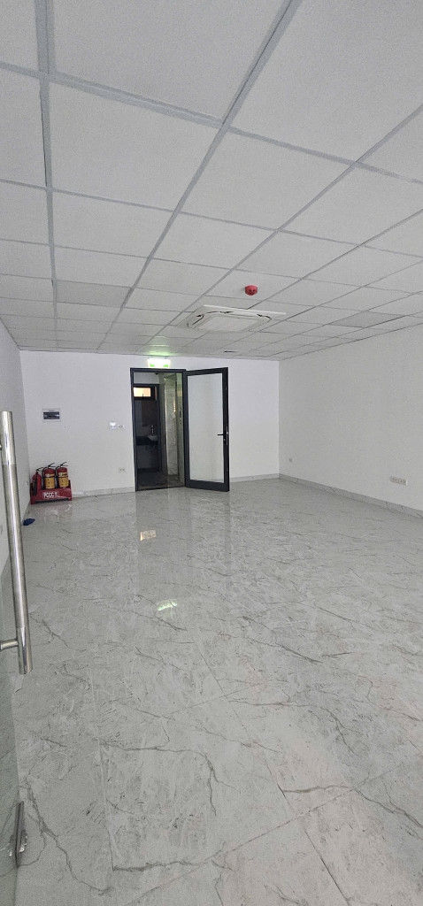 HIẾM CÓ! MP Yên Phụ 85m² MT 5.8m 7 tầng thang máy KD đỉnh, 37.5 tỷ.