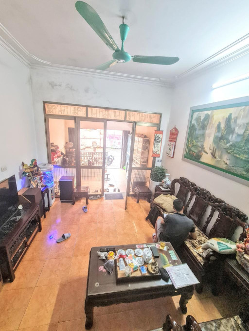 Bán 137M mặt phố yên sở tặng nhà hoàng mai