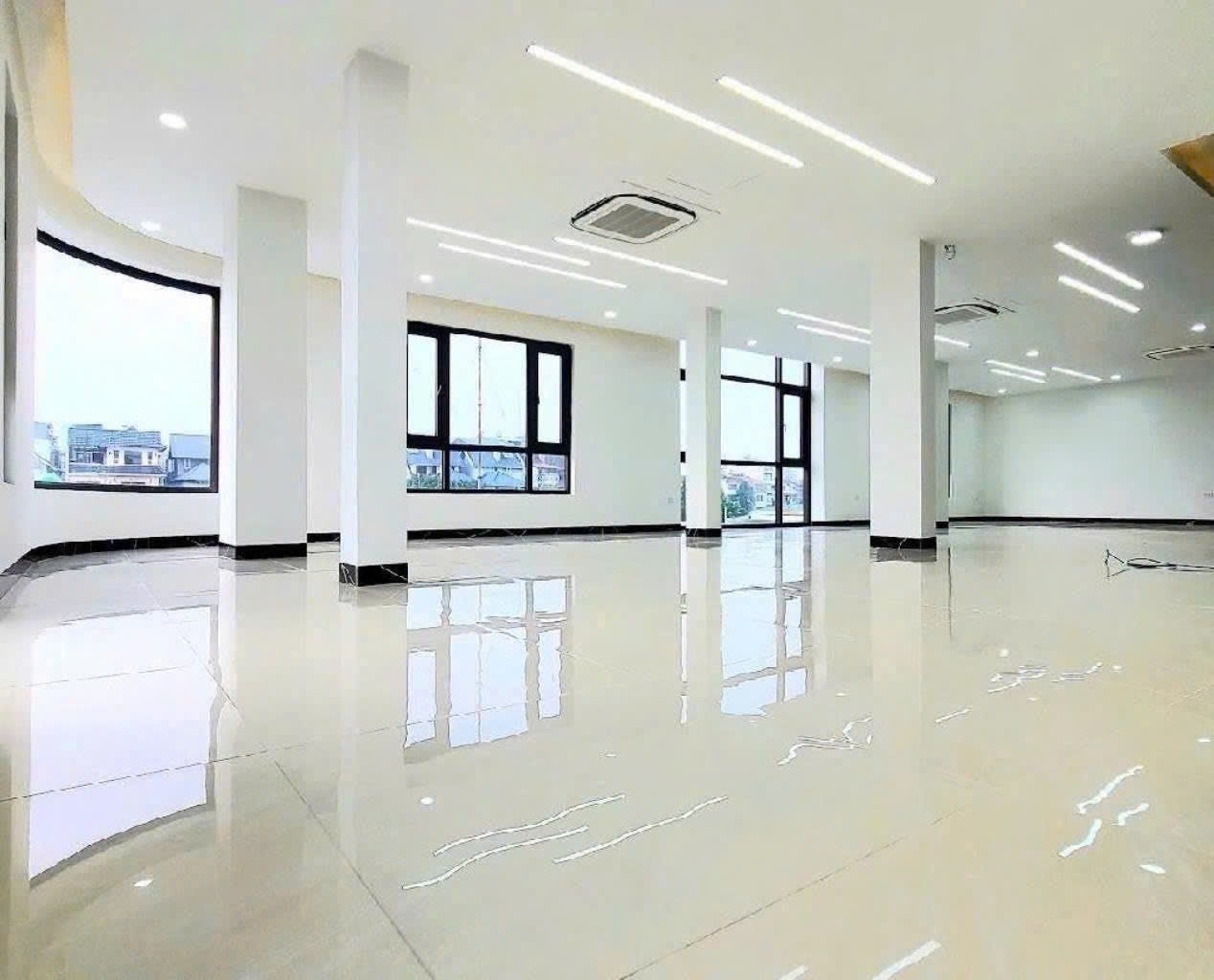 BÁN TOÀ NHÀ TỔNG CỤC 5, YÊN XÁ - LÔ GÓC 212M² x 7T THANG MÁY - DÒNG TIỀN 200TR/TH - 83 TỶ