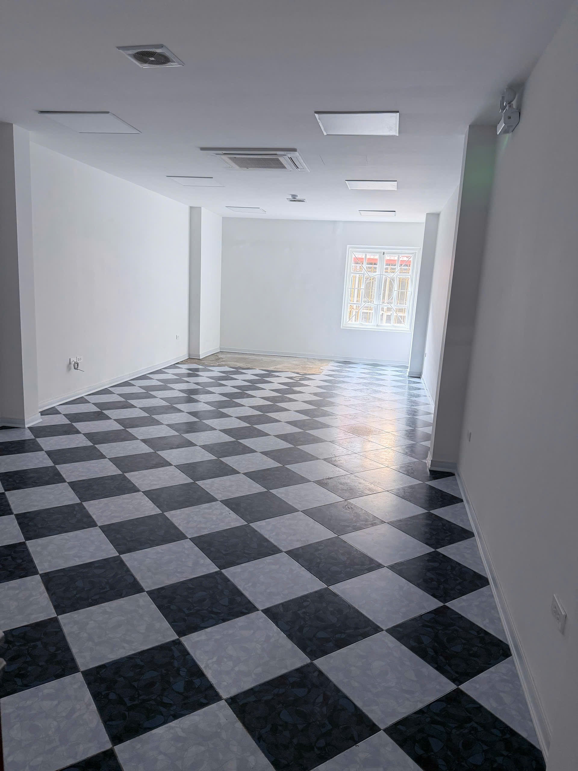 Cho Thuê Tòa Nhà Mặt Phố Yết Kiêu - Hoàn Kiếm/ 90M² 14 Ngủ/ Kinh Doanh Đỉnh/ Giá Thuê 120tr/th