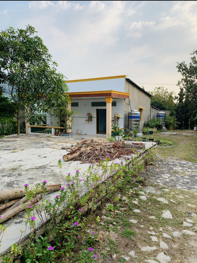 CHÍNH CHỦ CẦN SANG LẠI LÔ ĐẤT Ở 1374m2 KHU DÂN CƯ ĐÔNG ĐÚC - KHU DU LỊCH NÚI DINH view núi
