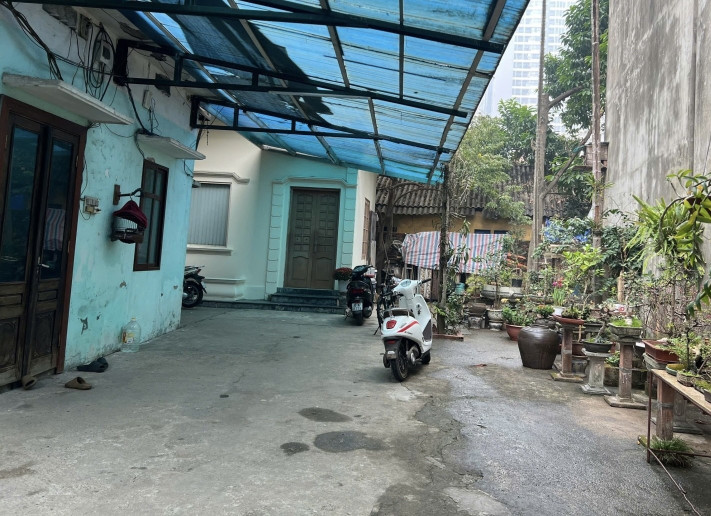 Bán nhà Tam Trinh (Hoàng Mai) 312m, 2 tầng, mt 13.5m, giá 39 tỷ