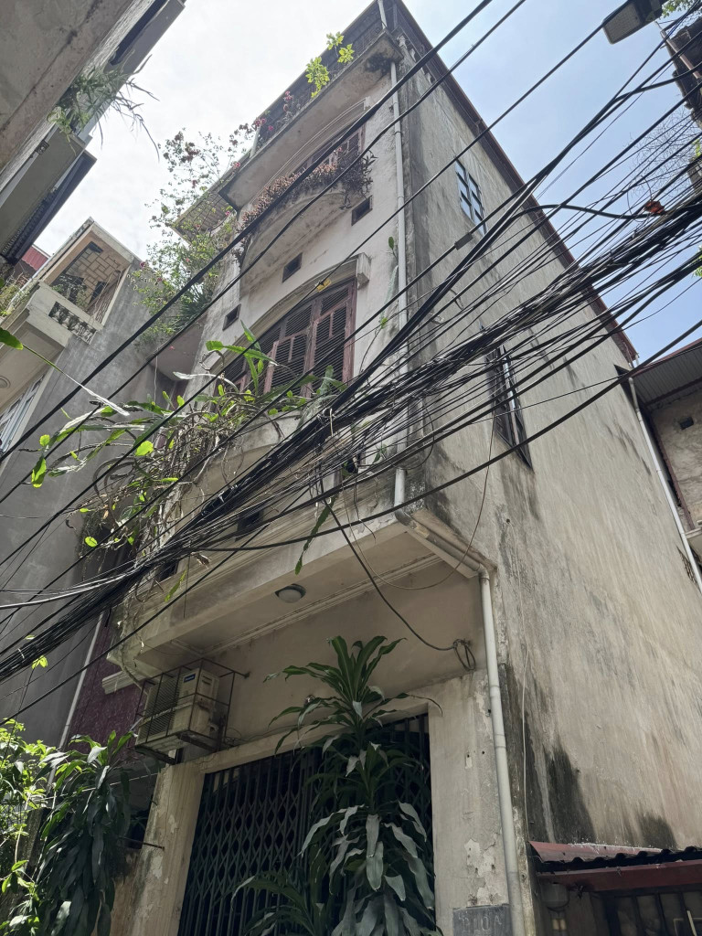 VIP!  Kim Mã,50m ra phố,Ngõ Rộng Thoáng,DT: 35m2 x 4Tầng,Giá: 8.4 tỷ Ba Đình