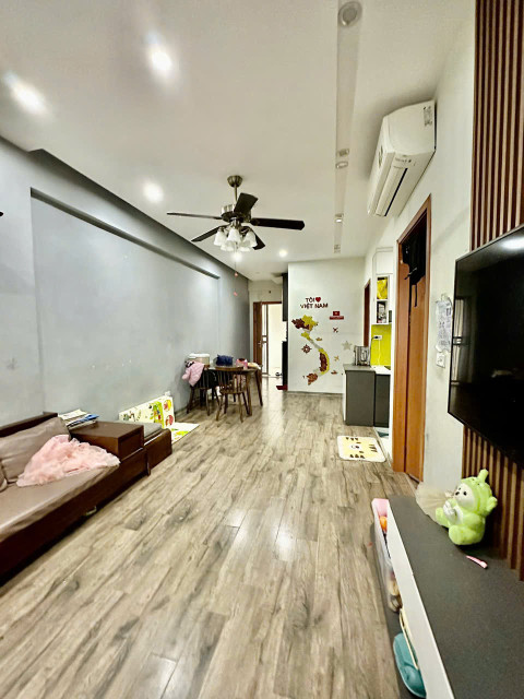 Bán căn hộ HH03C B1.3 KĐT Thanh Hà, Hà Đông đầy đủ nội thất.