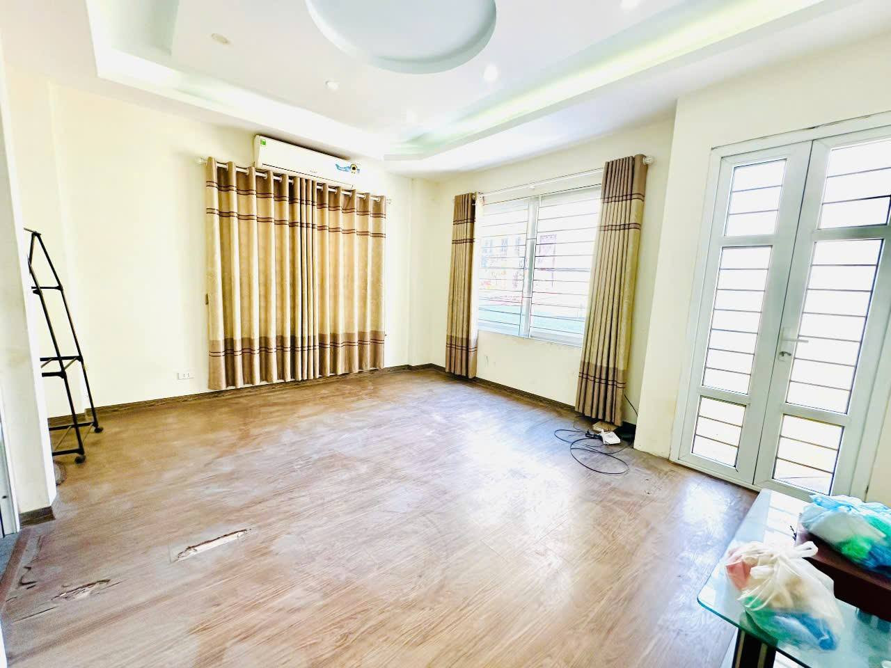 Bán Nhà!  Xuân Đỉnh,Oto đỗ cửa,Gần Phố,DT: 34m2 x 5Tầng,MT: 5.2m,Giá: 8.5 tỷ Bắc Từ Liêm