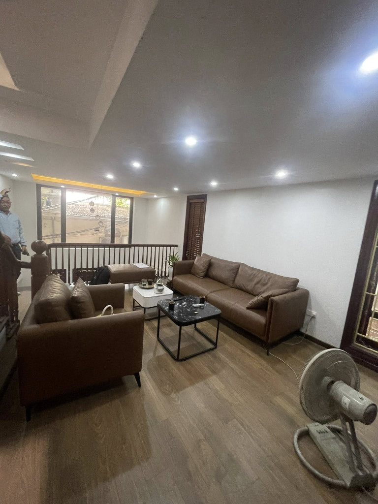 Siêu Phẩm! Ba Đình, 30m Oto tránh,Full nội thất,DT: 34/45m2 x 6Tầng,MT: 3.7m,Giá: 9.35 tỷ Ba Đình